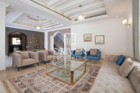 Villa de 6 chambres à Hacienda, UAE No. 84632 5