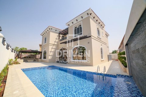 Villa de 6 chambres à Hacienda, UAE No. 84632 8