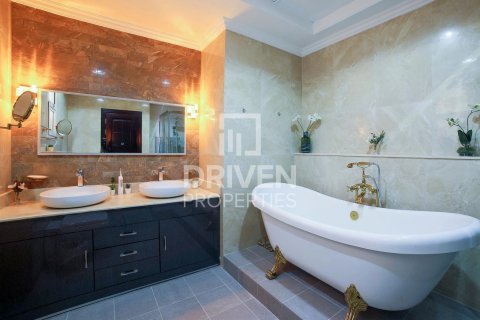 Villa de 6 chambres à Hacienda, UAE No. 84632 12