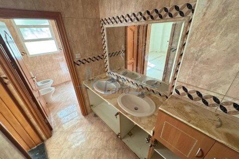 Villa de 5 dormitorios en Jumeirah, UAE No. 82723 10