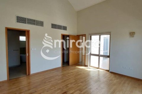 Townhouse de 5 dormitorios en Al Raha Gardens, UAE No. 81620 4