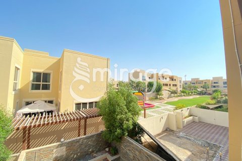 Townhouse de 4 dormitorios en Al Raha Gardens, UAE No. 81621 1