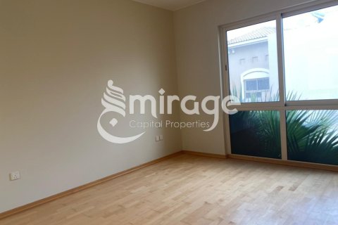 Townhouse de 4 dormitorios en Al Raha Gardens, UAE No. 81621 7