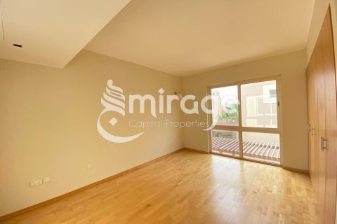 Townhouse de 4 dormitorios en Al Raha Gardens, UAE No. 81621 2