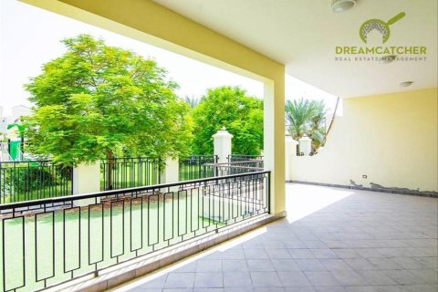 Townhouse de 4 dormitorios en Al Hamra Village, UAE No. 75298 7