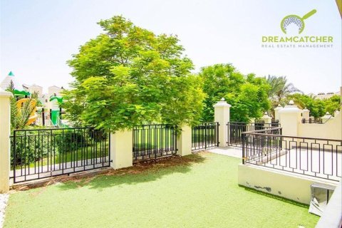 Townhouse de 4 dormitorios en Al Hamra Village, UAE No. 75298 3