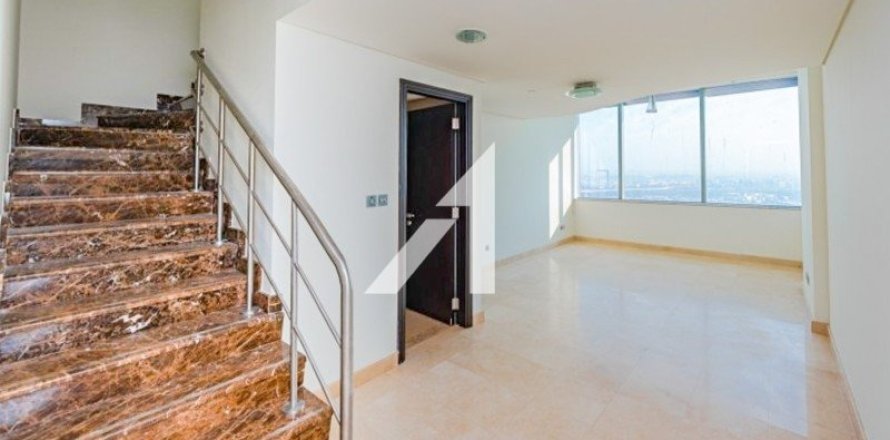 2 bedrooms Apartment in Dubai, UAE No. 97485