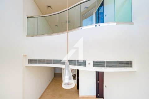 2 bedrooms Apartment in Dubai, UAE No. 97485 9