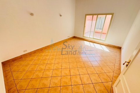 Villa de 3 dormitorios en Umm Suqeim, UAE No. 102965 9