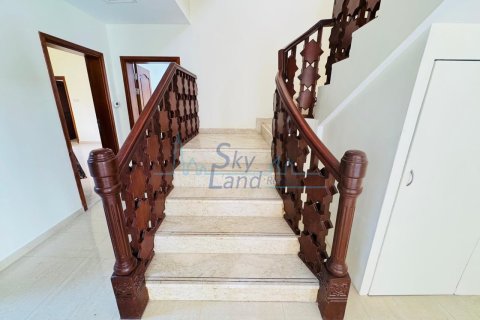 Villa de 5 dormitorios en Jumeirah, UAE No. 102963 17