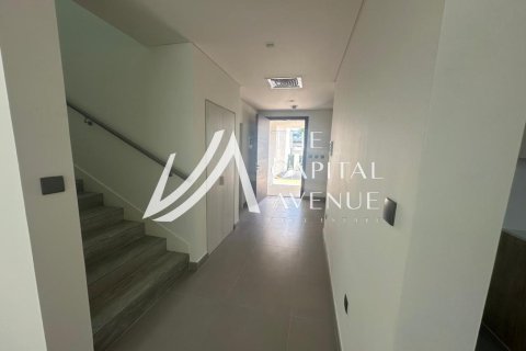 Villa de 4 dormitorios en  Yas Island, UAE No. 86868 22