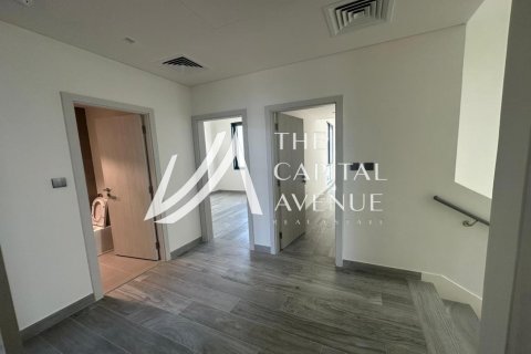 Villa de 4 dormitorios en  Yas Island, UAE No. 86868 12