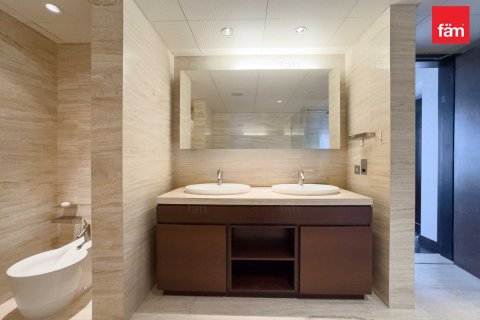Appartement de 2 chambres à Downtown Dubai (Downtown Burj Dubai), UAE No. 103378 27