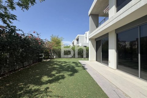 Villa de 4 dormitorios en Dubai Hills Estate, UAE No. 87198 3