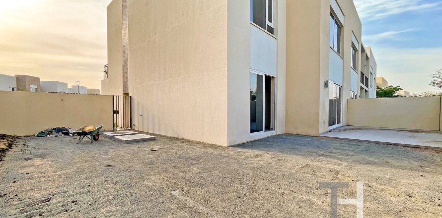 3 bedrooms Apartment in Dubai, UAE No. 76433