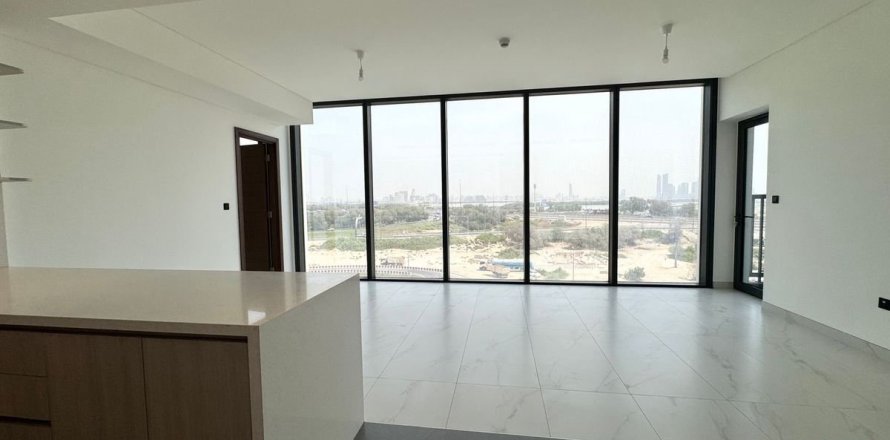 Appartement de 2 chambres à Dubai, UAE No. 102476