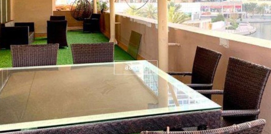 2 bedrooms Apartment No. 106828