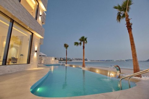 Villa de 6 dormitorios en Palm Jumeirah, UAE No. 102933 3