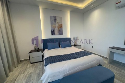 6 bedrooms Villa in Doha, Qatar No. 58179 13