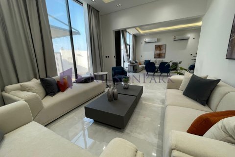 6 bedrooms Villa in Doha, Qatar No. 58179 1
