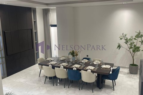 6 bedrooms Villa in Doha, Qatar No. 58179 4