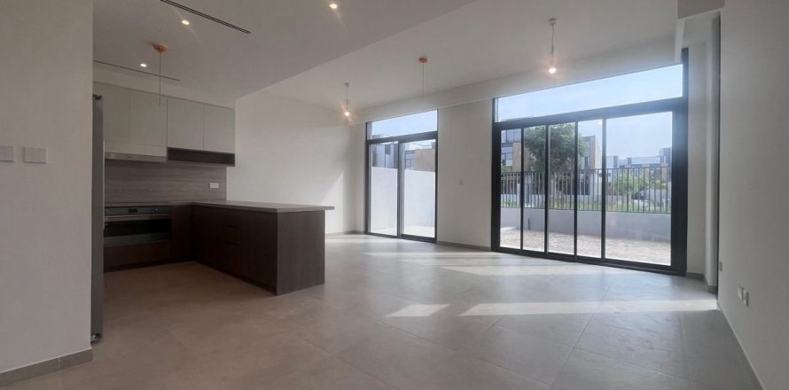 Villa de 4 chambres à Dubai, UAE No. 101206