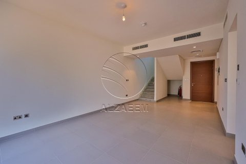 Townhouse de 3 dormitorios en  Yas Island, UAE No. 91382 22