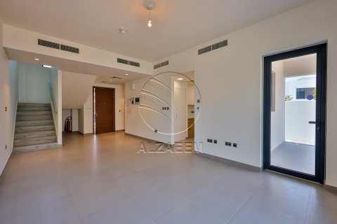 Townhouse de 3 dormitorios en  Yas Island, UAE No. 91382 20
