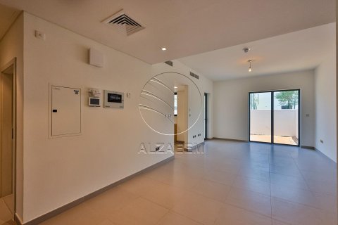 Townhouse de 3 dormitorios en  Yas Island, UAE No. 91382 24