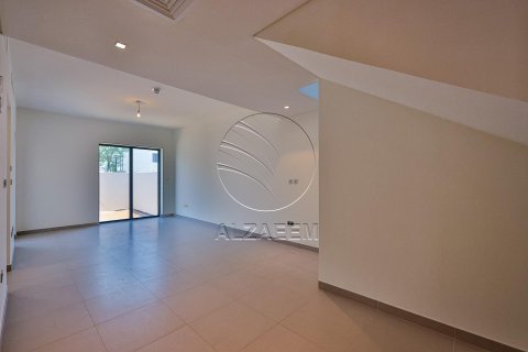 Townhouse de 3 dormitorios en  Yas Island, UAE No. 91382 23
