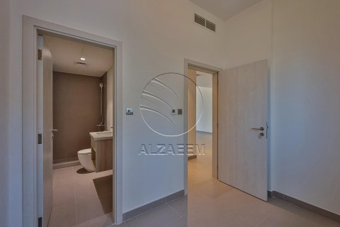 Townhouse de 3 dormitorios en  Yas Island, UAE No. 91382 12