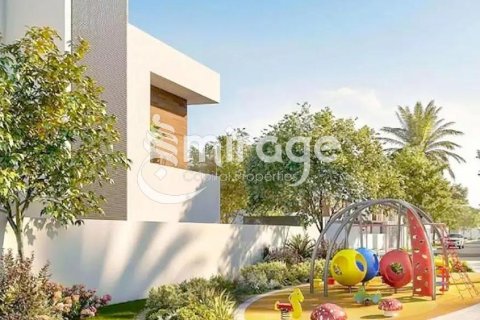 Land de 826m² en  Saadiyat Island, UAE No. 81133 11