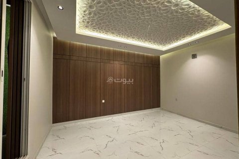 Villa de 5 dormitorios en Khobar, Saudi Arabia No. 60457 10
