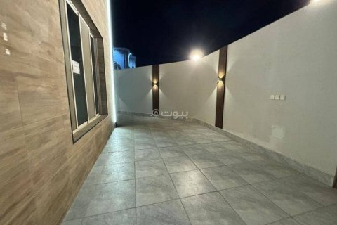 Villa de 5 dormitorios en Khobar, Saudi Arabia No. 60457 5