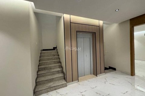 Villa de 5 dormitorios en Khobar, Saudi Arabia No. 60457 12