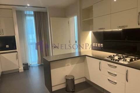 3 bedrooms Apartment in Doha, Qatar No. 58415 7