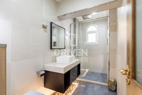 Villa de 5 dormitorios en The Villa, UAE No. 84450 14