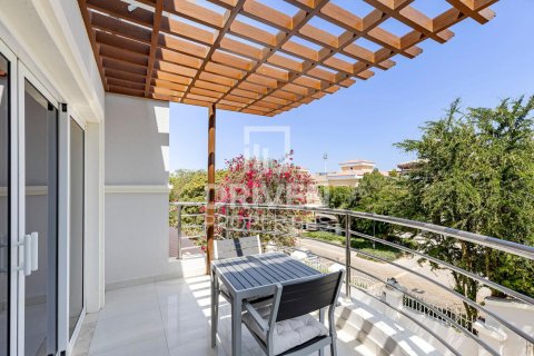 Villa de 5 dormitorios en The Villa, UAE No. 84450 23