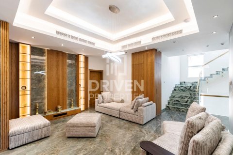 Villa de 5 dormitorios en The Villa, UAE No. 84450 18