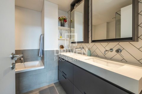 Duplex de 2 chambres à Belgravia, UAE No. 84466 12