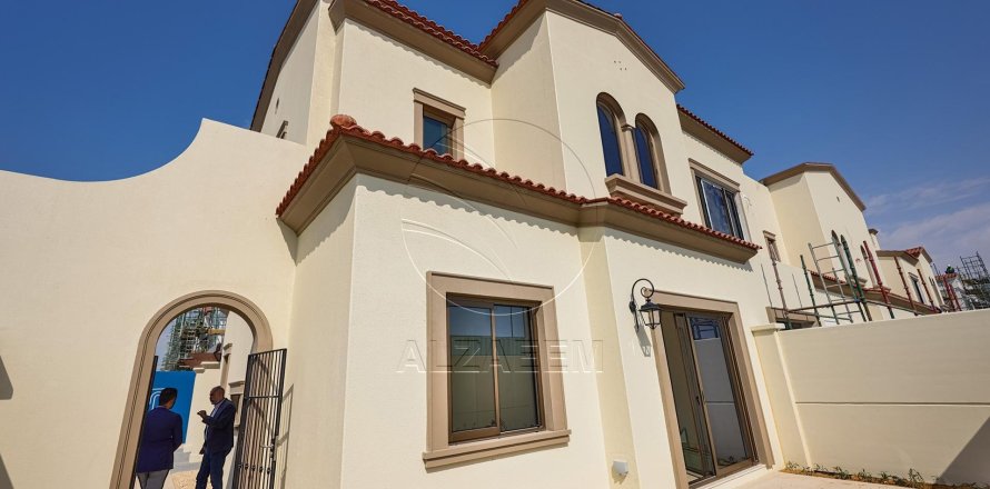 3 bedrooms Townhouse in Khalifa City, UAE No. 91241