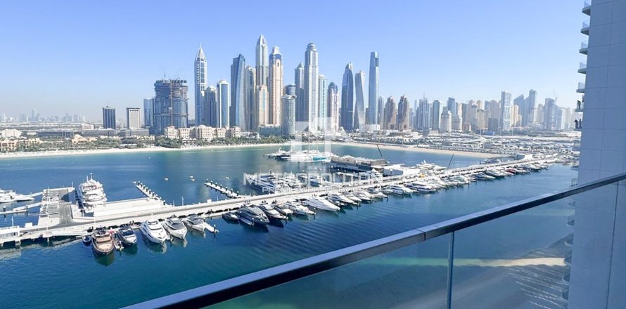 Apartment de 2 dormitorios en EMAAR Beachfront, UAE No. 78871