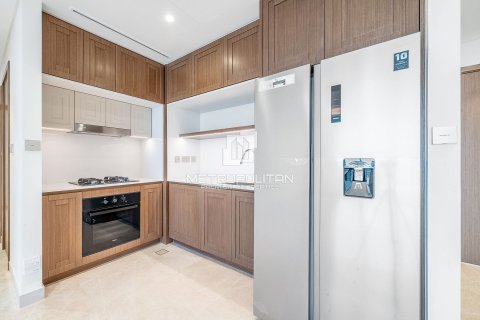 Квартира с 2 спальнями в EMAAR Beachfront, ОАЭ №78869 7