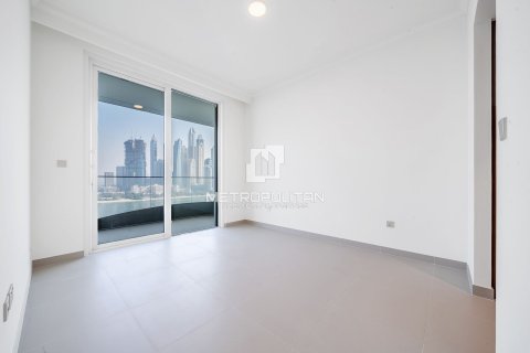 Квартира с 2 спальнями в EMAAR Beachfront, ОАЭ №78869 22