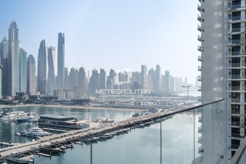 Квартира с 2 спальнями в EMAAR Beachfront, ОАЭ №78869 11