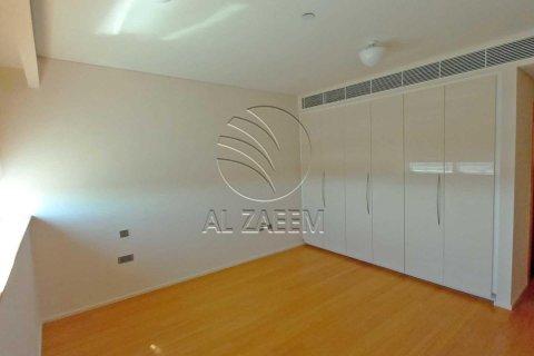 Квартира с 2 спальнями в Al Raha Beach, ОАЭ №91307 12