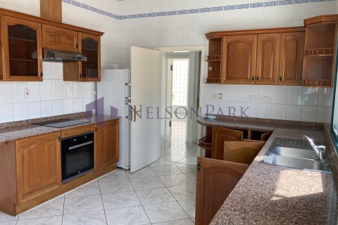 3 bedrooms Villa in Doha, Qatar No. 58220 5