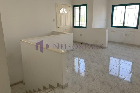 3 bedrooms Villa in Doha, Qatar No. 58220 6