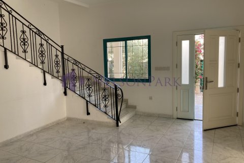 3 bedrooms Villa in Doha, Qatar No. 58220 14