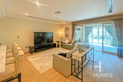 Villa de 4 chambres à Regional, UAE No. 80216 15